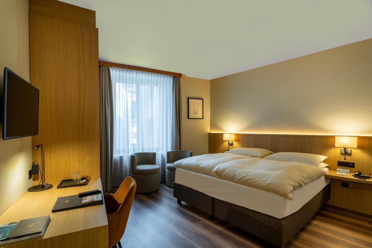 Standard Double Room,1305970339:JPEG